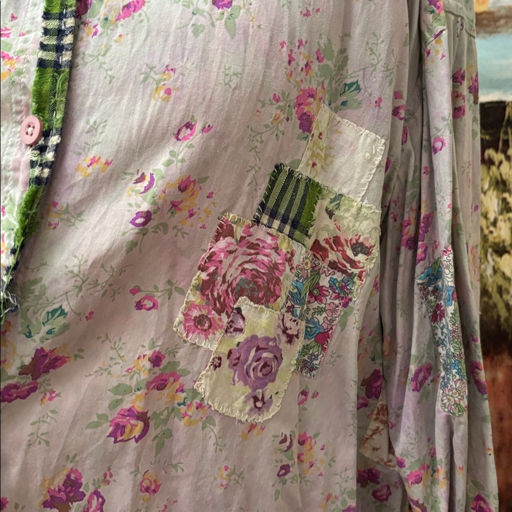 Magnolia Pearl Printed Boyfriend Shirt 1624
Pressed Flower, OS - Picture 4 of 16